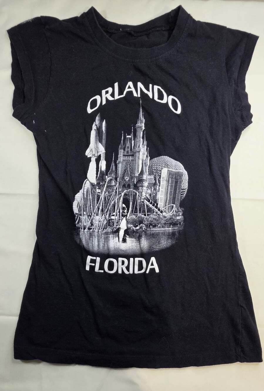 Disney Orlando Florida Graphic Souvenir T-Shirt Black Size M SKU 338